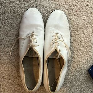 White clogging shoes women’s 7 1/2 medium